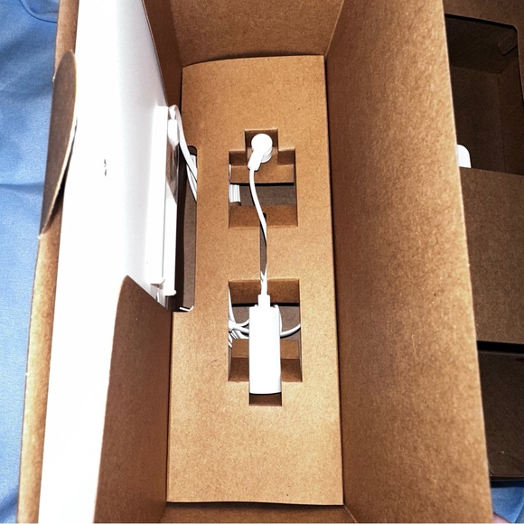 Ring White Solar Panel - Picture 5 of 6